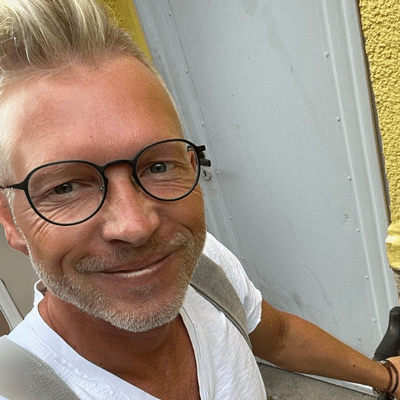 Inside iS2: Unser Team, unsere Arbeit & Kultur | iS2 AG